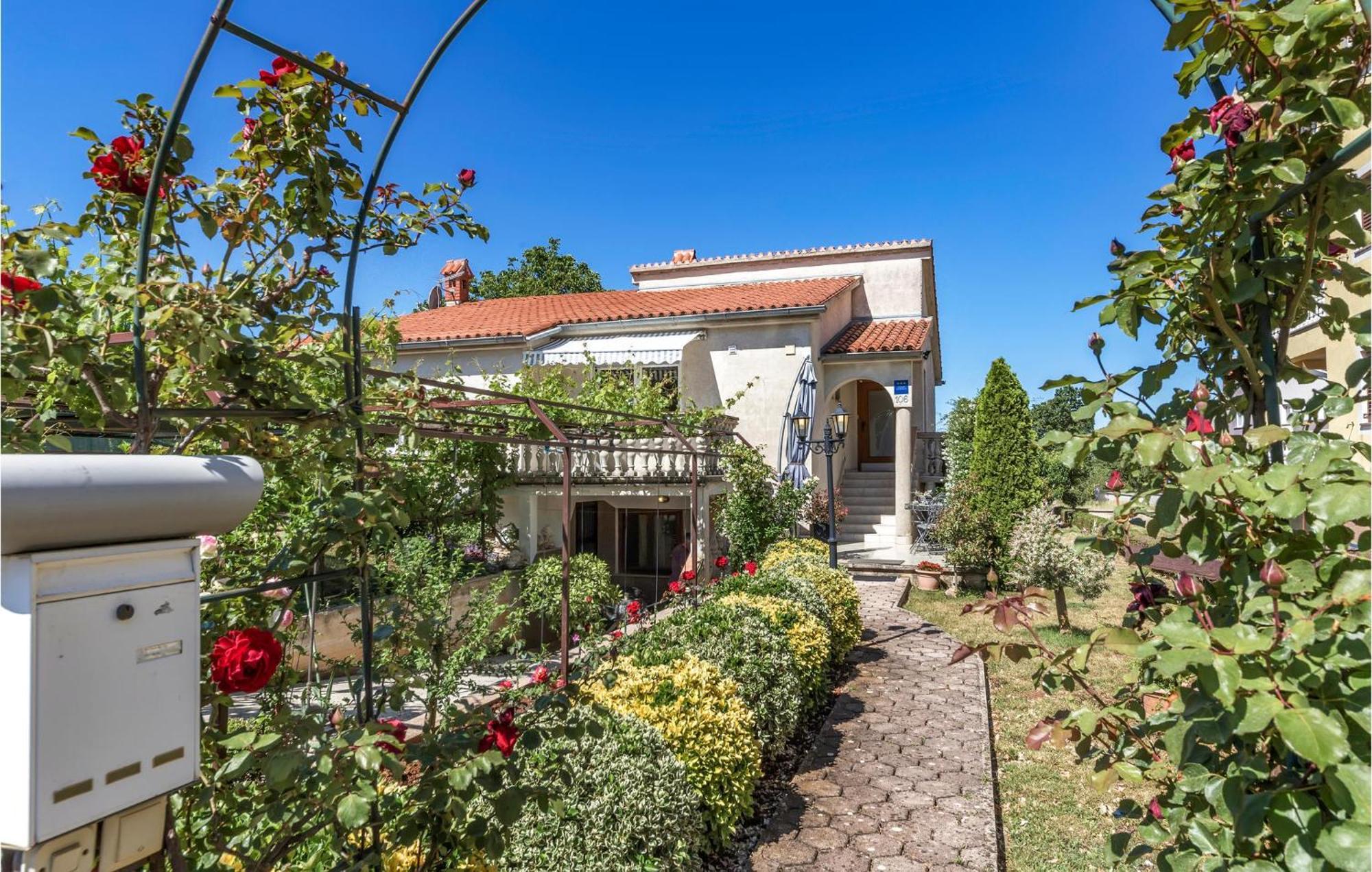 Awesome Studio In Pula With Wifi 外观 照片